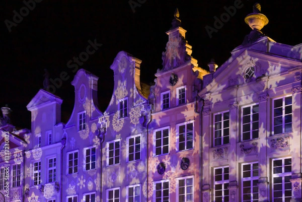 Fototapeta Illuminated Gables of Long Market at Christmas, Gdansk
