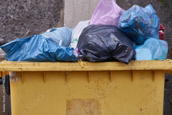 Obraz City trash cans