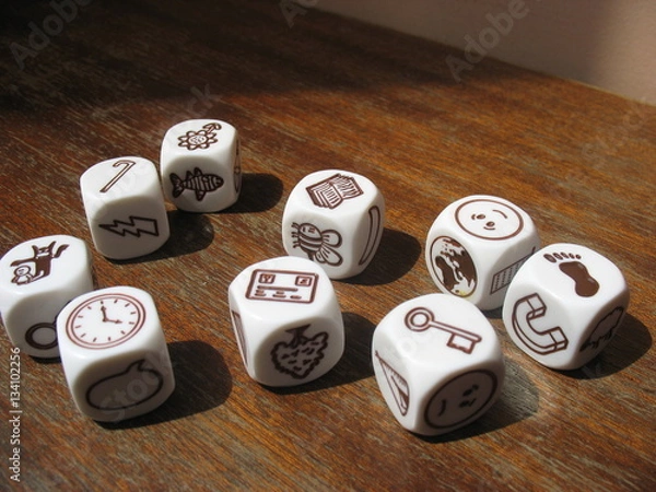 Obraz Разбросанные кубики-символы на столе