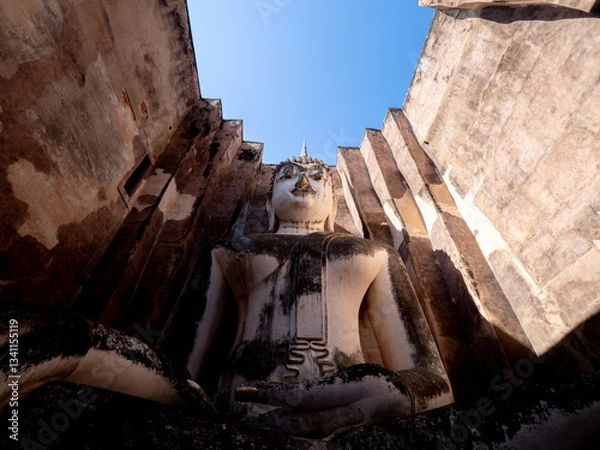 Fototapeta Serene Buddha at Wat Si Chum, Sukhothai