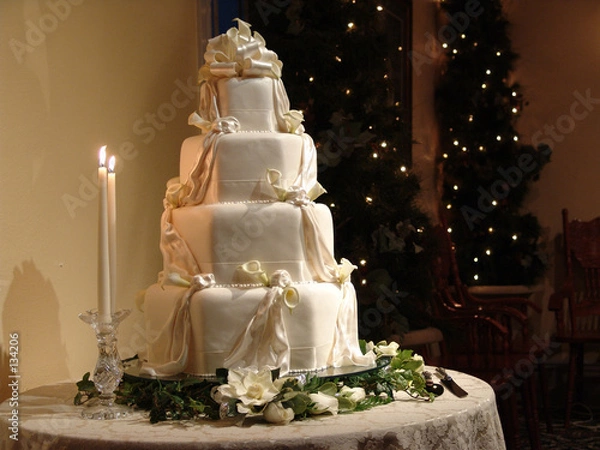 Obraz Layered white wedding cake