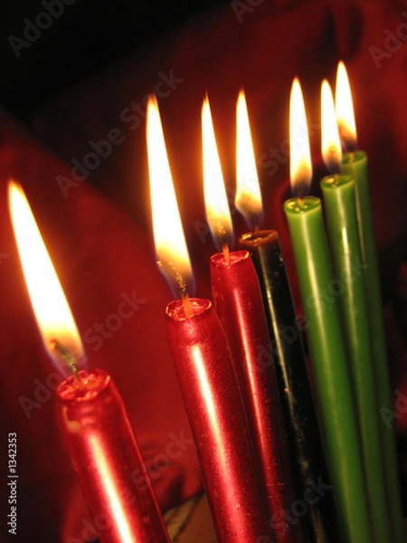 Obraz kwanzaa candles2redleft