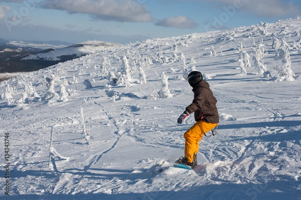 Obraz Snowboardziści na trasie z Kopy w Karpaczu.