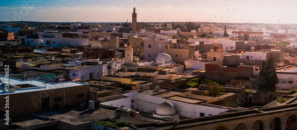 Fototapeta View of the city of El Jem from the Roman amphitheater, Tunisia.