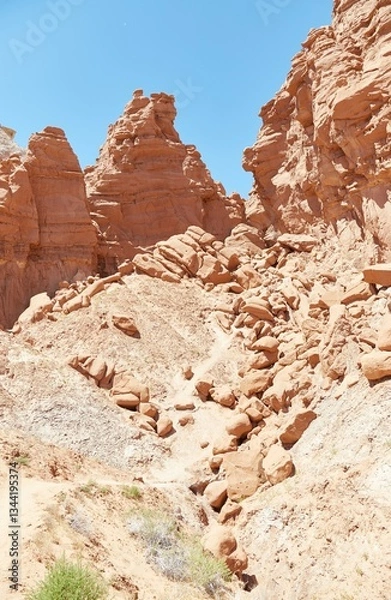 Fototapeta The mysterious hoodoos of Utah's Goblin Valley State Park