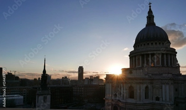 Obraz Sunset behind St. Paul's cathedral 
