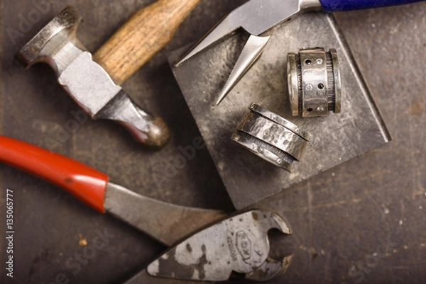 Obraz Handmade silver spinner ring_the workshop collection 