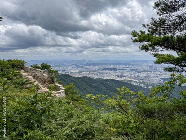 Obraz Ancient Fortress Wall with a Panoramic View of Seoul
