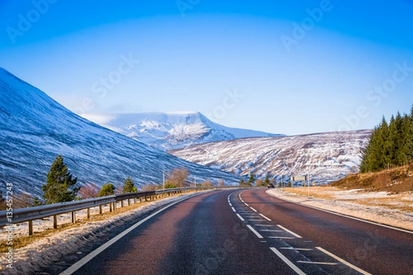 Obraz Empty road in Scotland