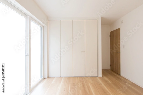 Obraz クローゼットのある洋室