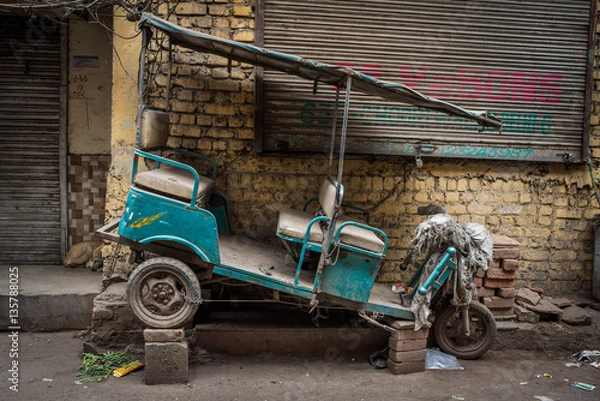 Obraz Abandoned old tuk tuk