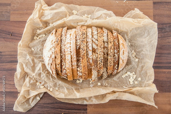 Obraz Verschiedene Brotsorten aufgeschnitten