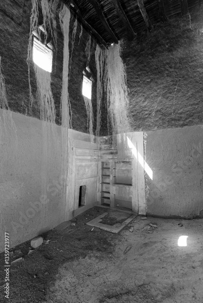 Obraz Abandoned houses in the traditional construction of Arabic adobe architecture in Qusur al Muqbil near Riyadh in Saudi Arabia