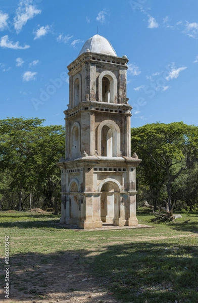 Fototapeta Kuba,Trinidad;  " Sklaventurm "  im Tal  " Valle de los Ingenios " , das Zuckerrohrtal.