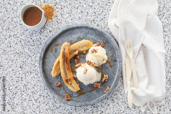 Obraz Gegrillte Banane mit Eiscreme