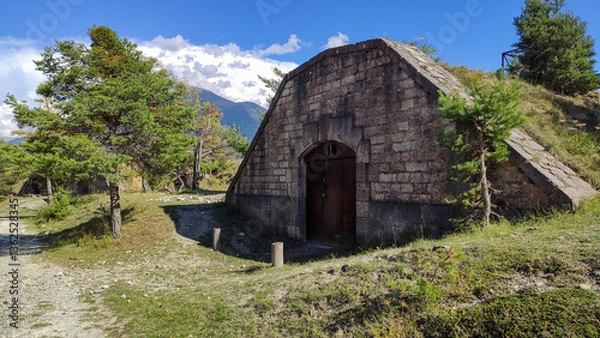 Obraz Bâtiment semi enterré 