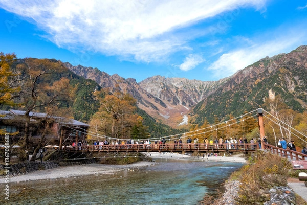 Obraz 上高地の河童橋の紅葉_4