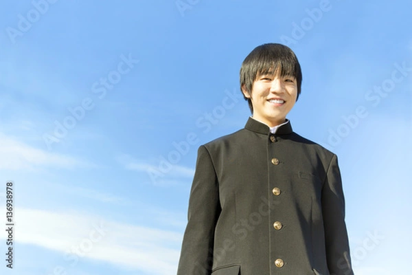 Fototapeta カメラ目線の学ラン姿のる高校男子