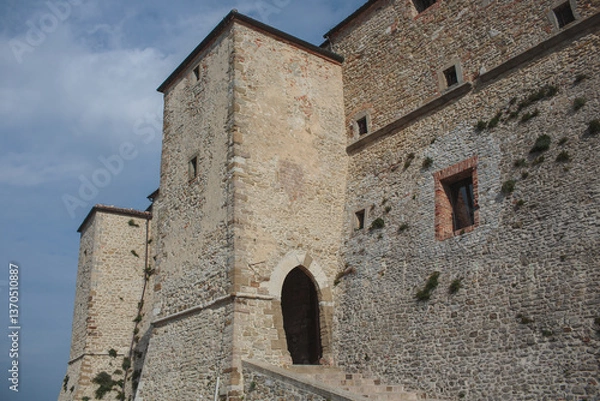 Obraz Breathtaking Scenic Aerial View of the Historical Castle Surrounded by Vibrant Lush Autumn Landscape