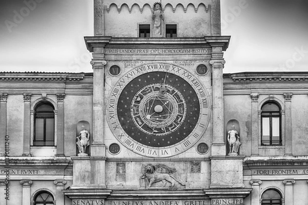 Obraz The iconic Clock Tower in Piazza dei Signori, Padua, Italy