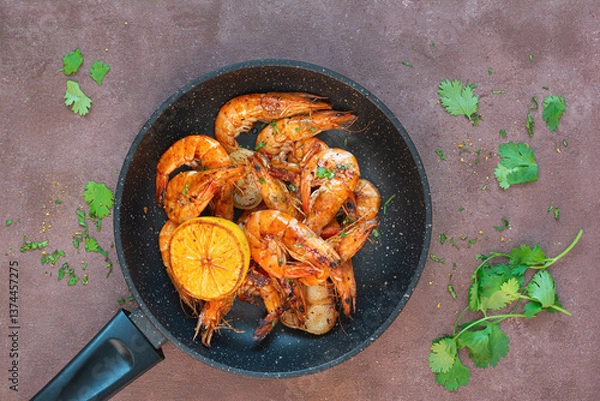 Obraz Marinated shrimp in a spicy grill with lime and garlic. Delicious fresh seafood, Mediterranean cuisine.