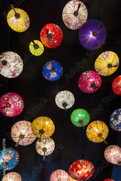 Fototapeta colorful lanterns hanging from the ceiling