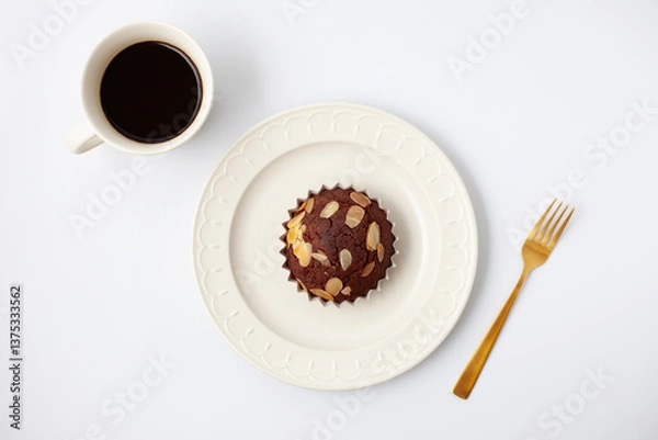 Fototapeta チョコレートカップケーキとコーヒー 白背景