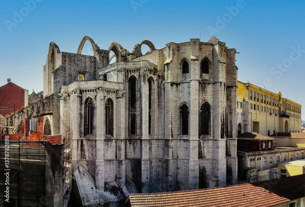 Fototapeta Lisbon, Portugal. Ruins of the Gothic Convento do Carmo Convent aka Our Lady of Mount Carmel. Testimony of the 1755 earthquake destruction.