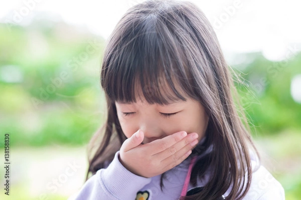 Obraz little girl get cold