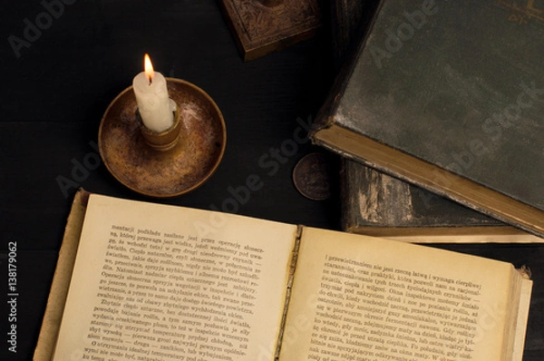 Fototapeta Ancient table