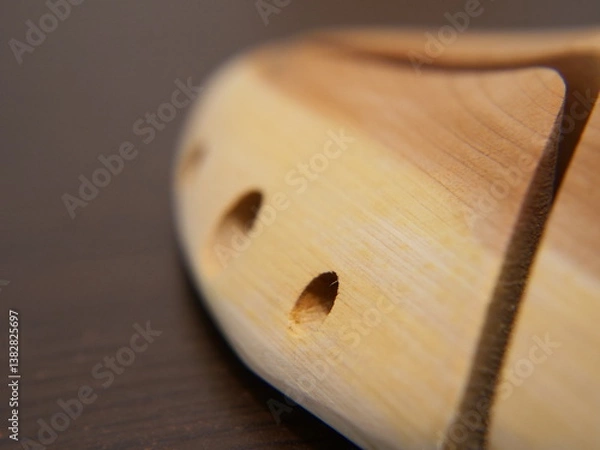 Fototapeta  革靴の形をキープする木製シューツリー 