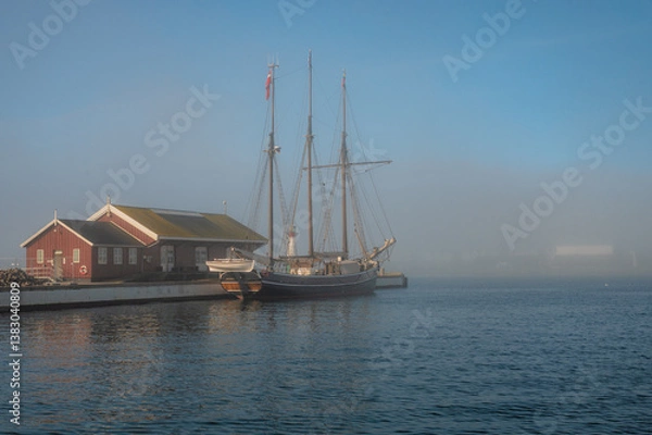 Obraz sailboat in the harbor