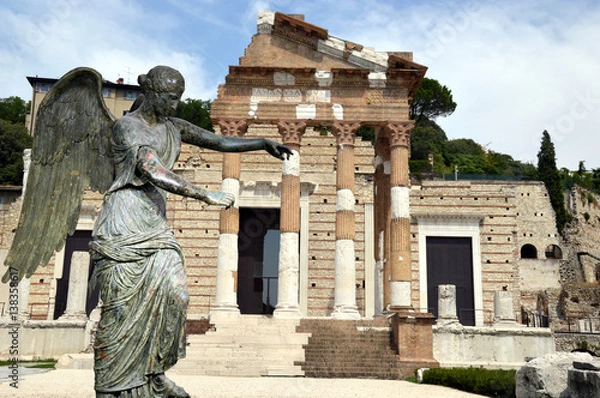 Obraz Winged Venus i rzymskie forum Brescii - Włochy