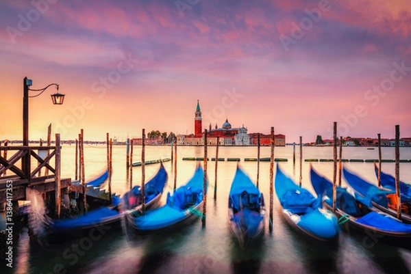 Obraz Gondolas on the Grand Canal at Dawn