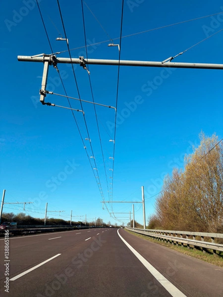 Fototapeta E-Highways, Teststrecke für Oberleitung-Lkw in Schleswig-Holstein, Deutschland
