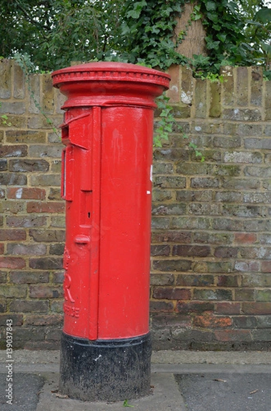Fototapeta Traditional British Post Box