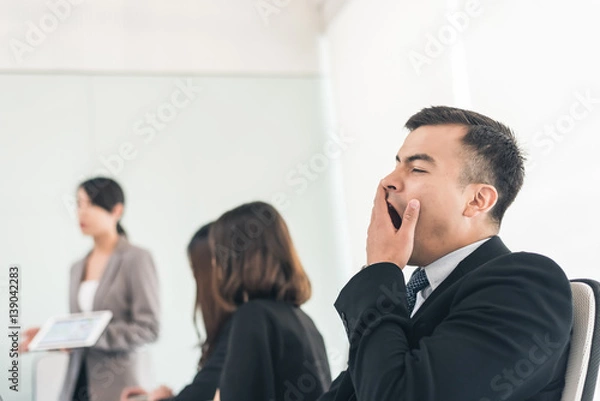 Obraz człowiek biznesu czuje się nudny