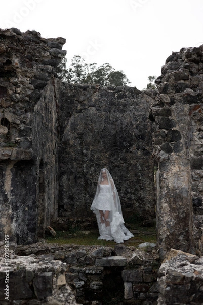 Fototapeta Experience Bridal Elegance Set Against the Breathtaking Backdrop of Ancient Ruins