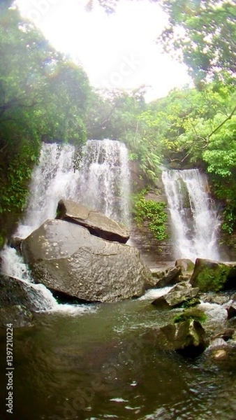 Obraz 沖縄県八重山諸島西表島のゲータの滝