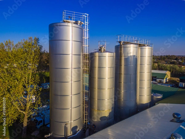 Obraz metal silos