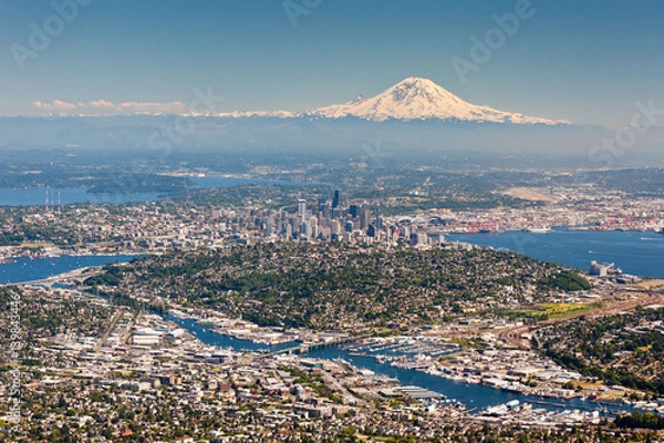 Fototapeta Seattle and Mount Rainier as seen  from the air on a summer day