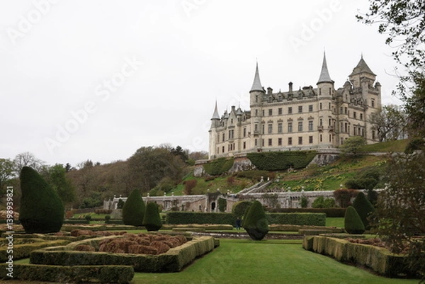 Fototapeta Dunrobin castle in scotland