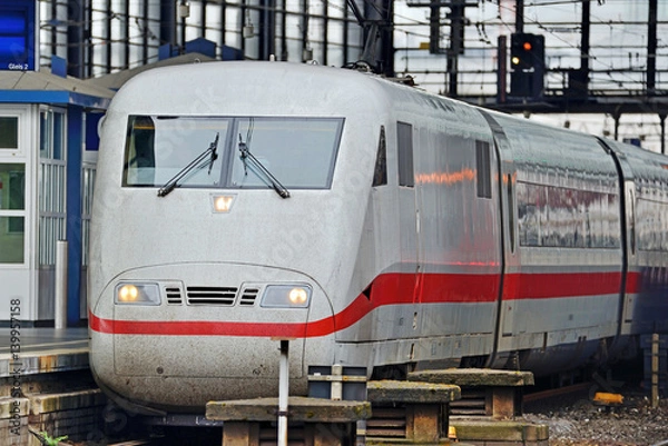 Obraz Berlin Zoologischer Garten railway station.