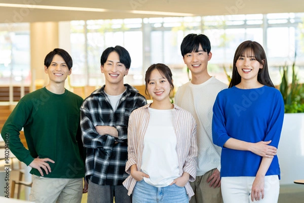 Fototapeta 大学生のポートレート　撮影協力：学校法人電波学園　東京電子専門学校