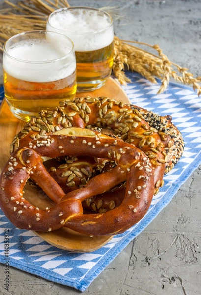 Obraz beer and pretzel.