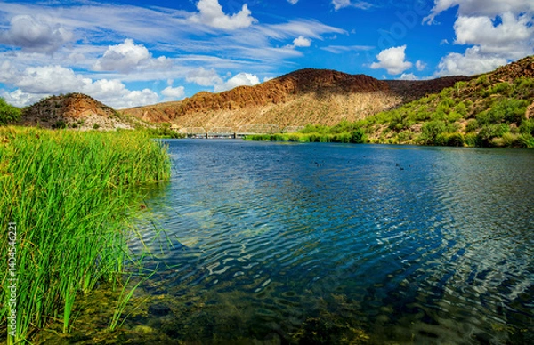 Fototapeta Tall rugged peaks and valleys of Canyon Lake on the Salt River near Phoenix Arizona