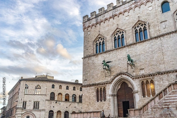 Fototapeta View of Piazza IV Novembre with Palazzo dei Priori and the iconic Fontana Maggiore, landmark symbols of medieval architecture in Umbria.