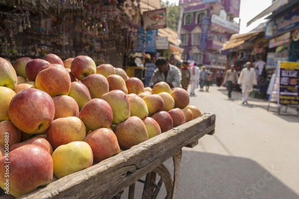 Obraz apple on street