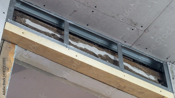 Obraz Metal profile frame above the door. Profile frame above the door for drywall