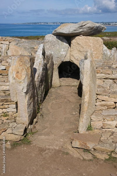 Fototapeta Menez Dregan prähistorische Stätte Plouhinec Bretagne